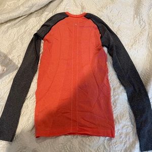 Lulu lemon running shirt